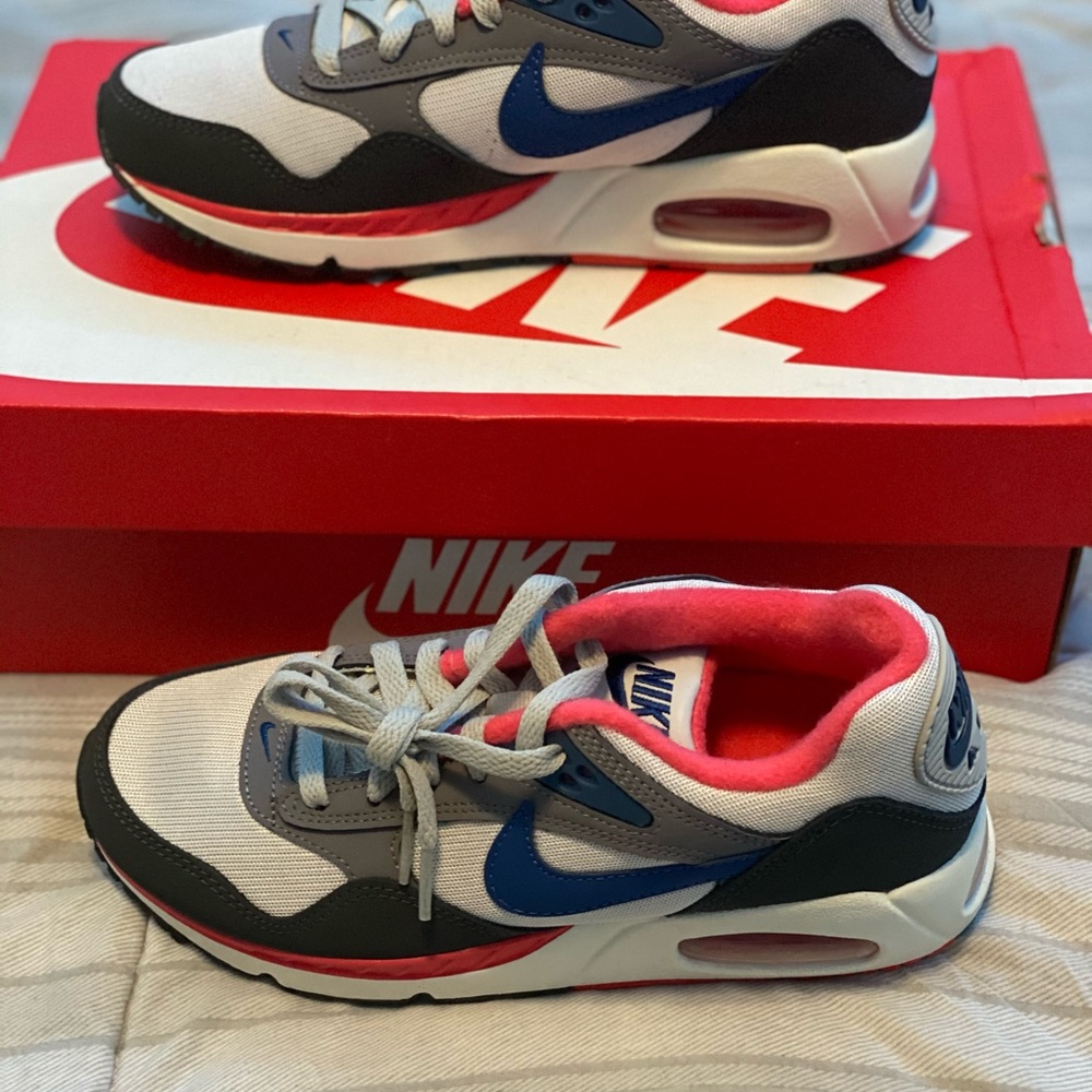 Wmns Nike Air max correlate